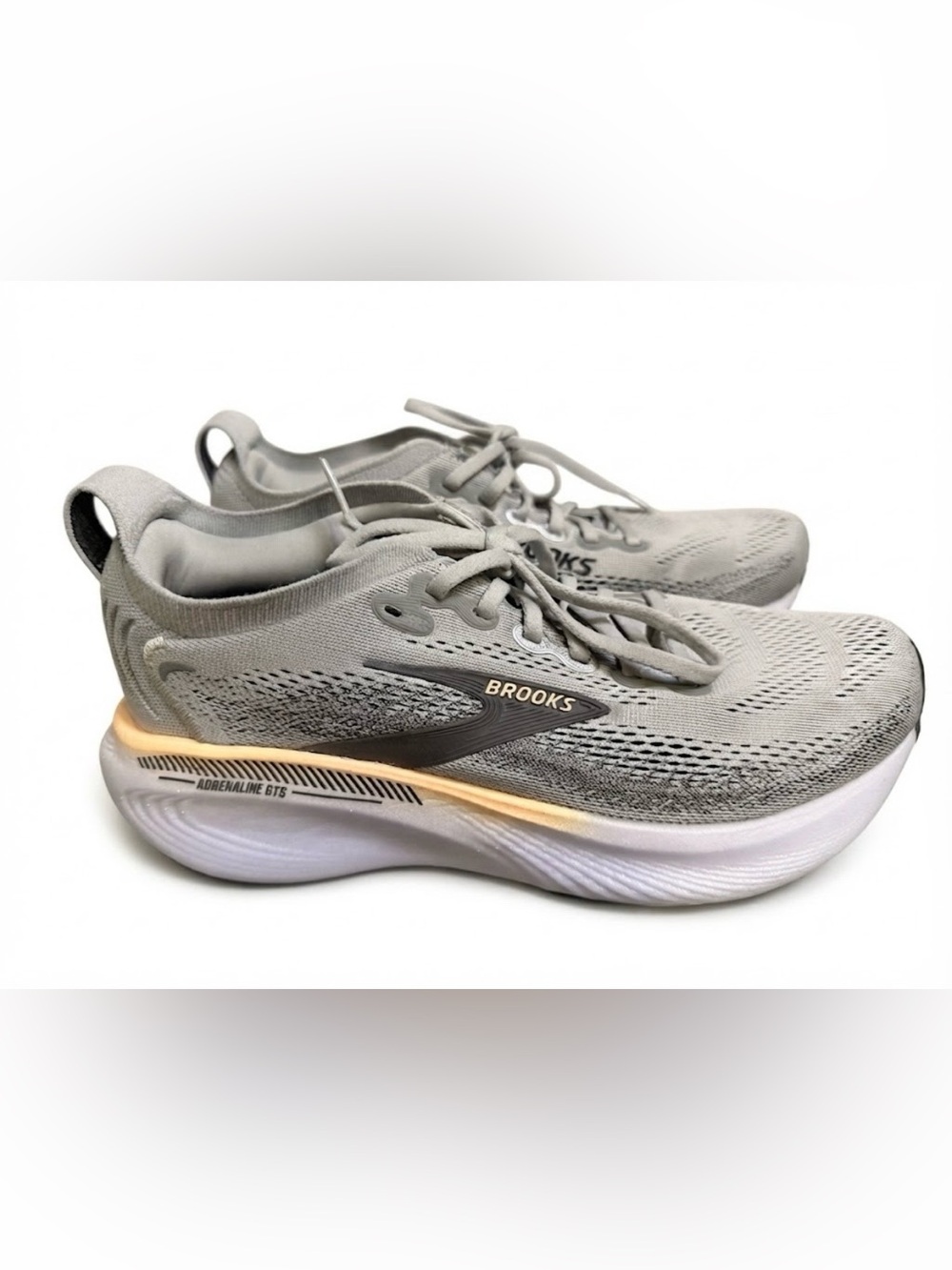 Brooks Adrenaline GTS 25 Gray Peach Running Shoes Wide D Sz 8.5